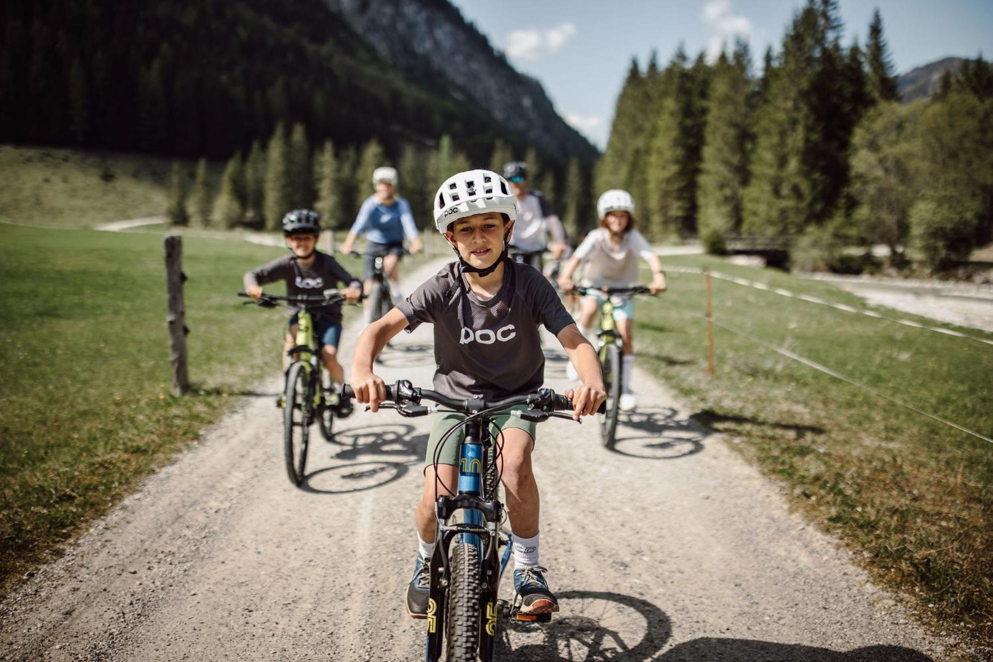 Dips&Drops - The First Bike And Ski Hub Flachau Zewnętrze zdjęcie
