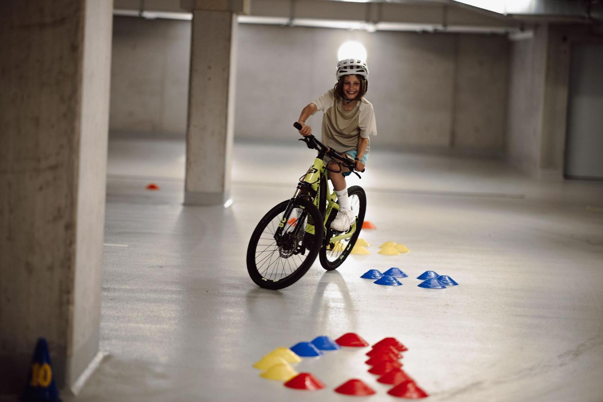 Dips&Drops - The First Bike And Ski Hub Flachau Zewnętrze zdjęcie